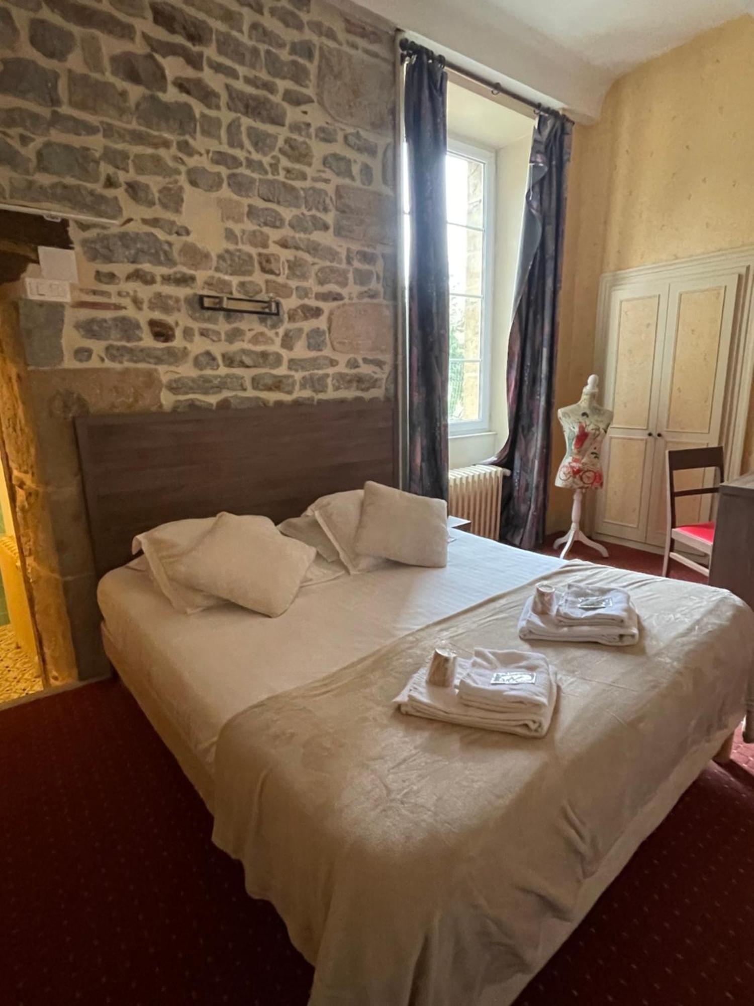 Hotel Du Commerce Semur-en-Auxois Luaran gambar